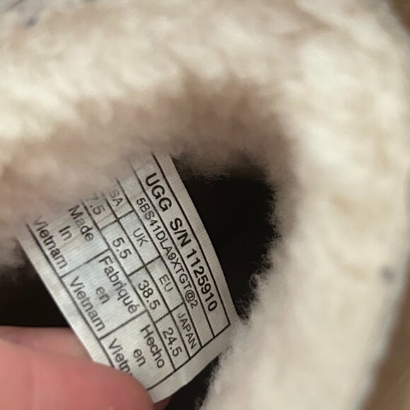 UGG Kristin Boots, Size 7.5, Chestnut, Used in Good Condition - Picture 5 of 8